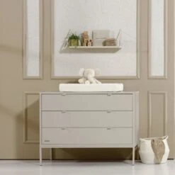 Kidsmill Amy Commode Breed Oatmeal -Kindermeubels Winkel amy oatmeal sfeer bw def lichter 2 5802