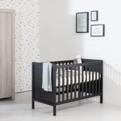 Europe Baby Ralph II Babybed Mat Zwart 60 X 120 Cm -Kindermeubels Winkel europe baby ralph ii babybed mat zwart 60 x 120 cm 1 95cd