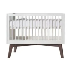 Kidsmill Sixties Babybed Wit Mat / Walnoot 60 X 120 Cm